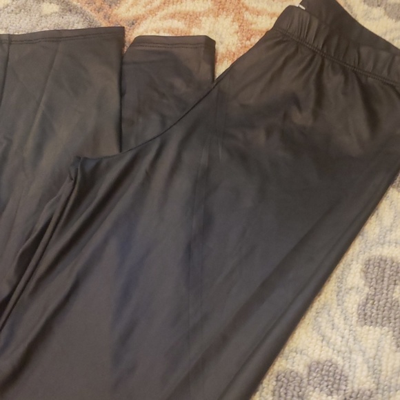 Leather leggings - Picture 2 of 2